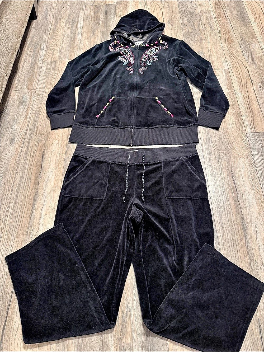 Berek Vintage Women's Black Paisley Velour Set XL